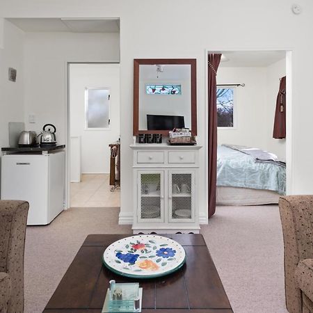 Brookhaven Cottage Renwick Ngoại thất bức ảnh